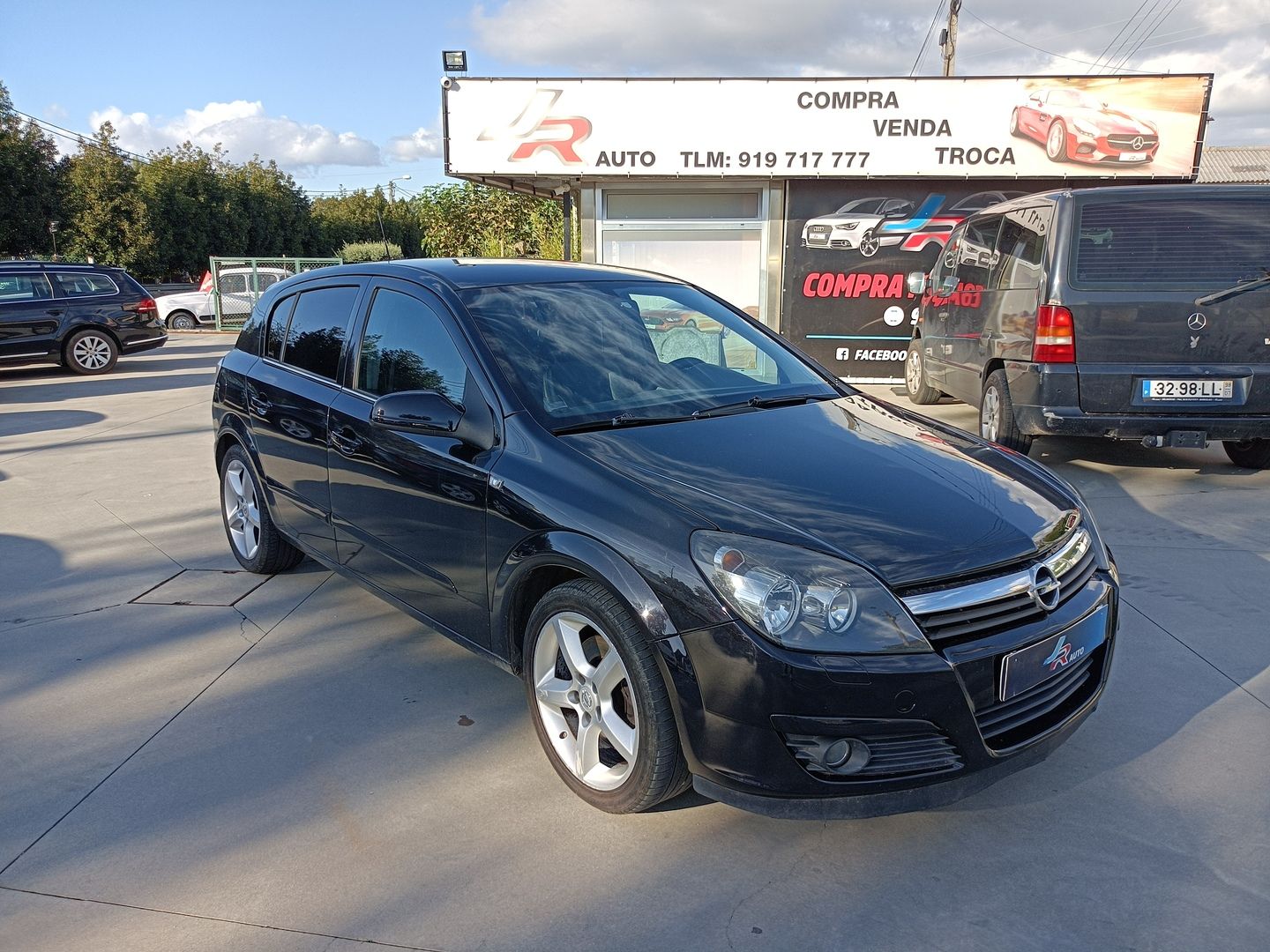 Opel Astra 1.9 CDTi Foto 1